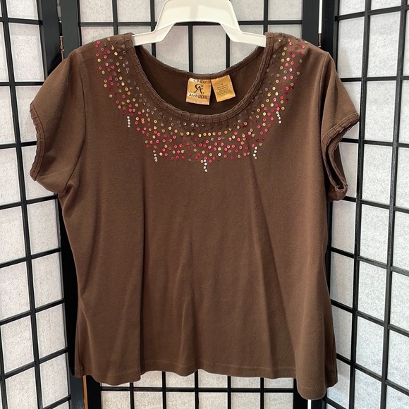 Cindy Ambuehl Tops - Cindy Ambuehl Sequenced, Beaded brown T-shirt.SZ 1X